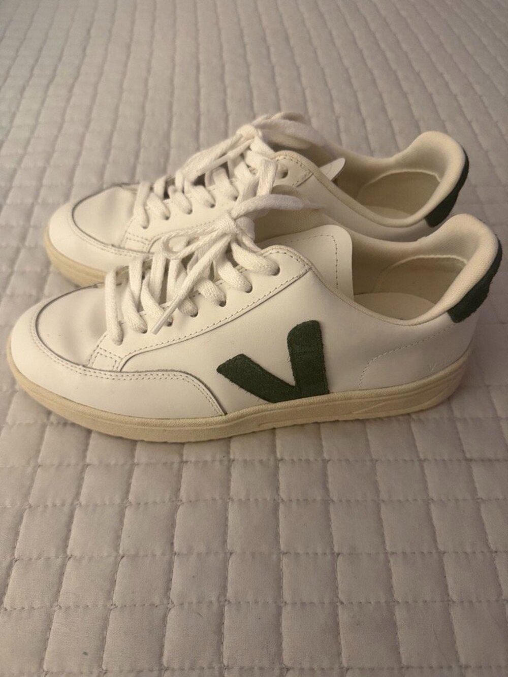 VEJA V-10 White Leather Green Suede Sneakers EU 38